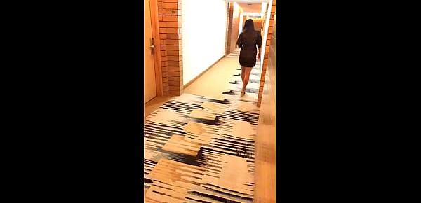 Desi Wife pranya Flashing in Hotel Corridor Naked
